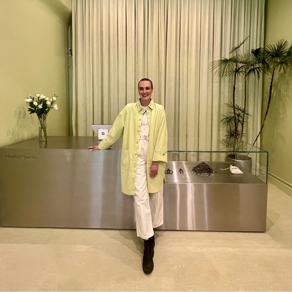 Meet your Posher, Rachel! - Picture 2 of 2